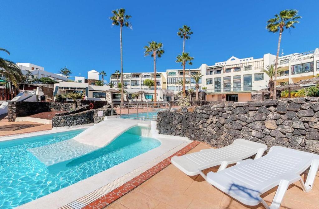 Cozzy Apartment Con Vista Al Mar Costa Teguise Eksteriør billede