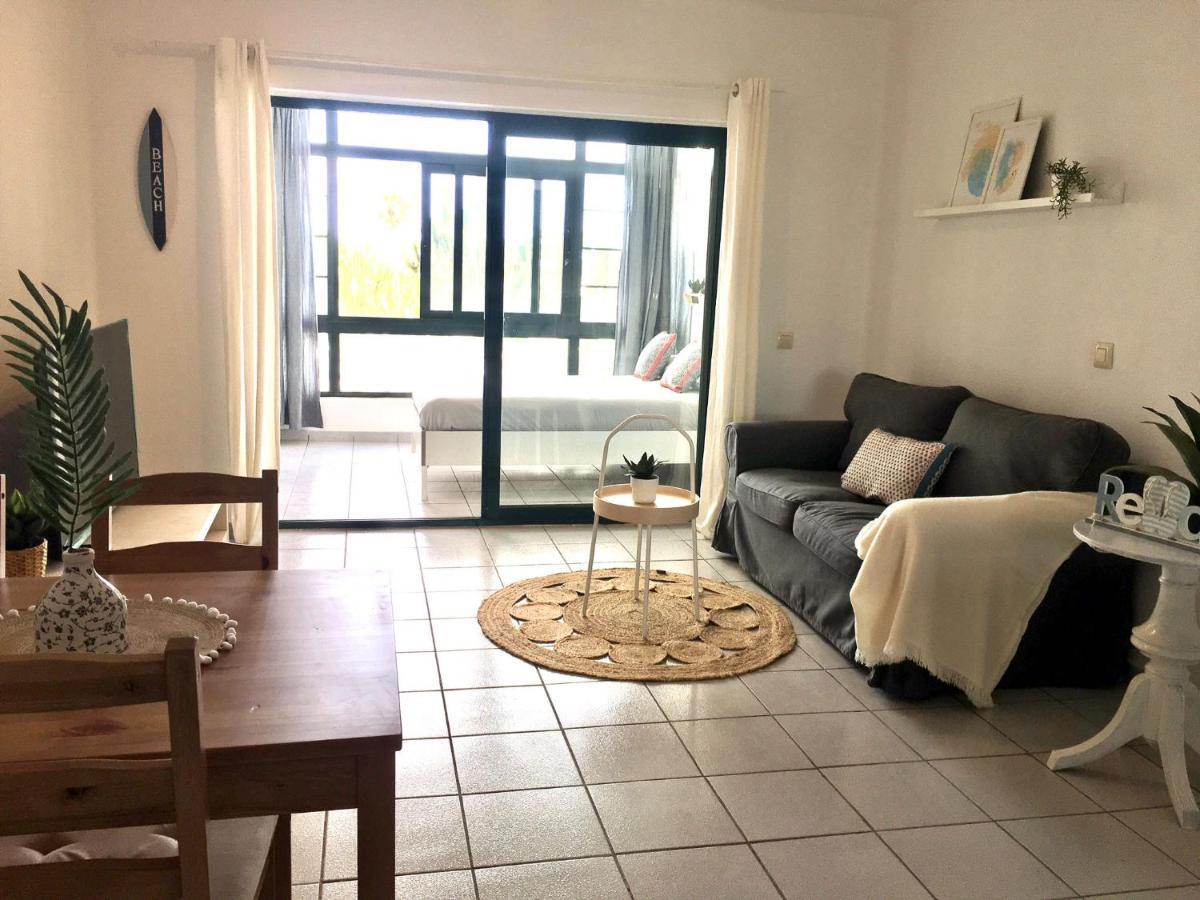 Cozzy Apartment Con Vista Al Mar Costa Teguise Eksteriør billede