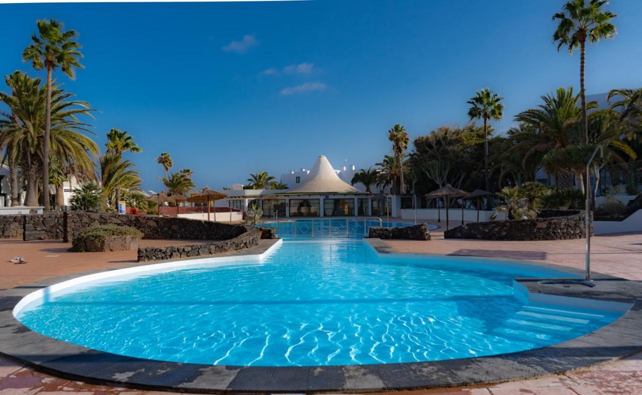 Cozzy Apartment Con Vista Al Mar Costa Teguise Eksteriør billede